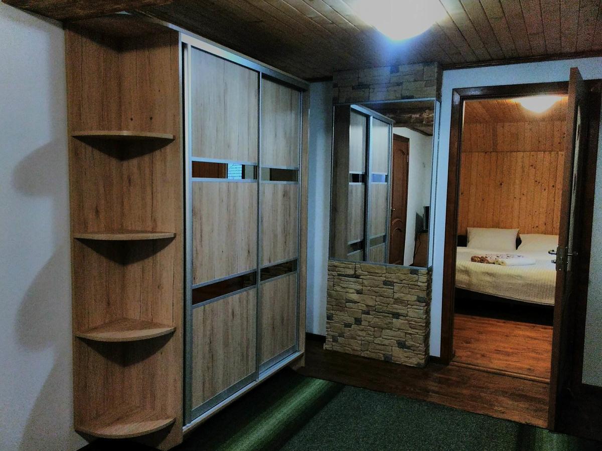 Cottage Palitra Яблоница Экстерьер фото