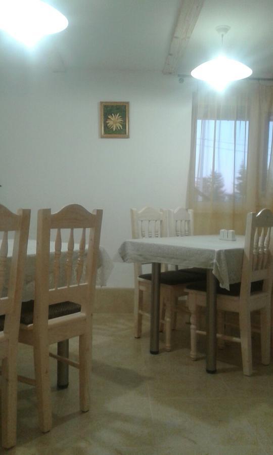 Cottage Palitra Яблоница Экстерьер фото