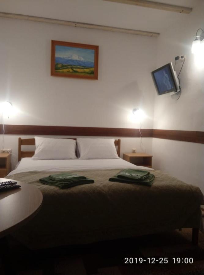 Cottage Palitra Яблоница Экстерьер фото